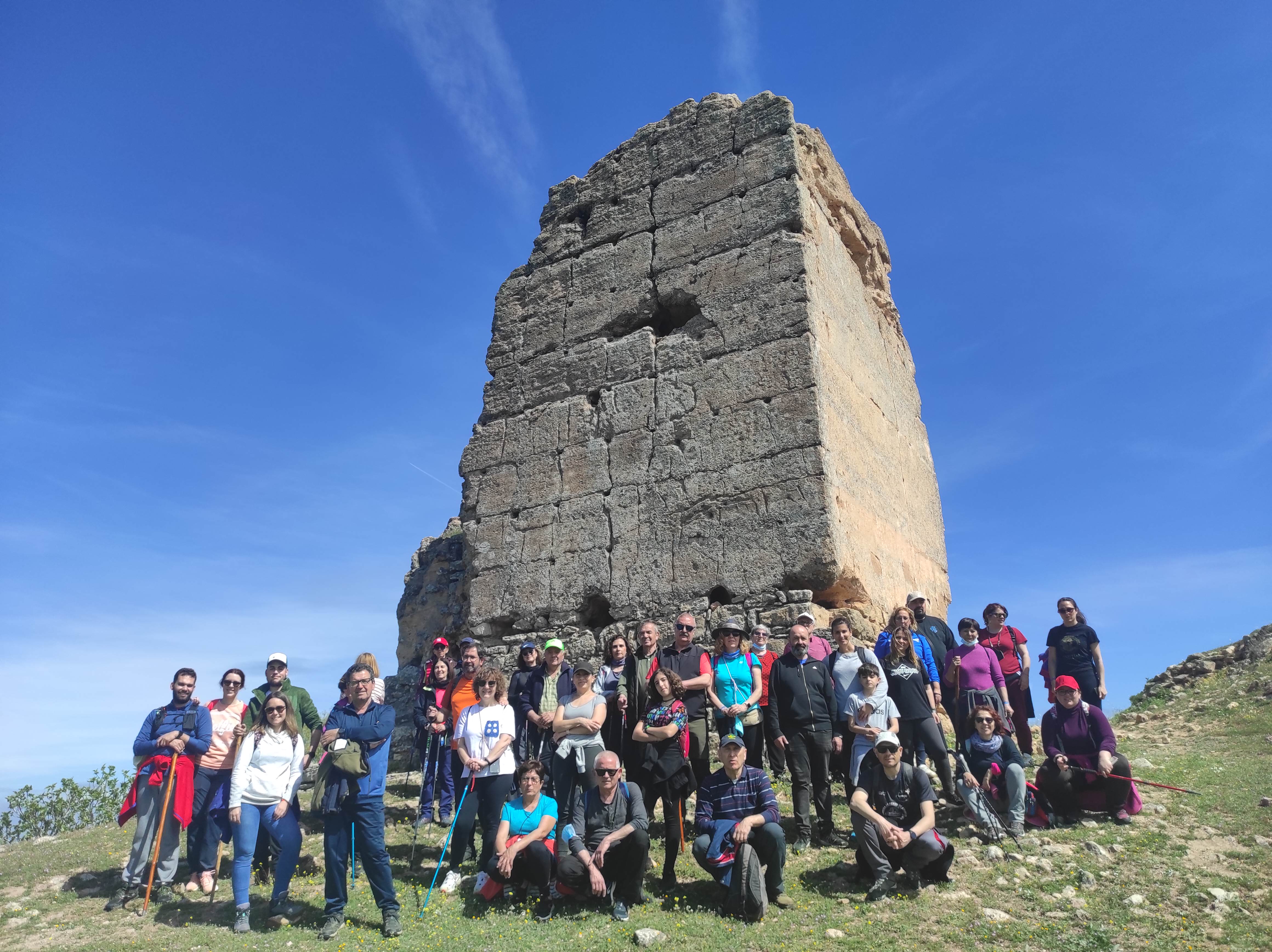 conocer-mi-territorio-el-condado-de-jaen-2a-visita-al-yacimiento-arqueologico-de-giribaile-de-vilches-2